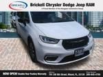 Used 2024 Chrysler Pacifica Limited FWD image 11