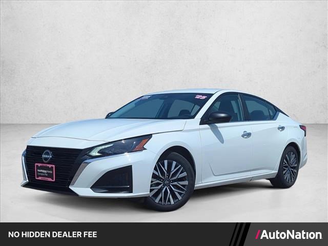 Used 2025 Nissan Altima 2.5 SV FWD video 1