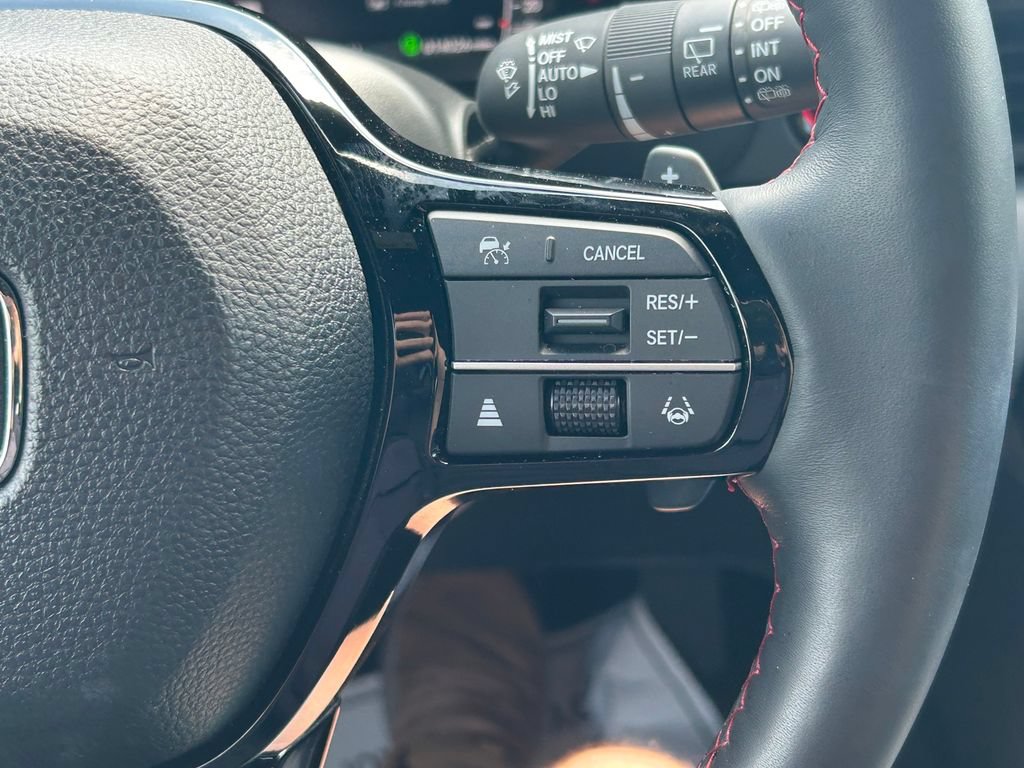 Used 2025 Honda Pilot Black Edition image 42