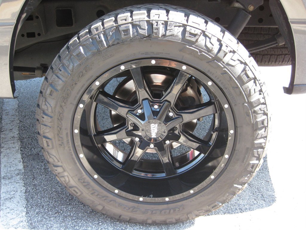 Used 2018 Ford F150 XL w/ Equipment Group 101A Mid AWD/4WD image 14
