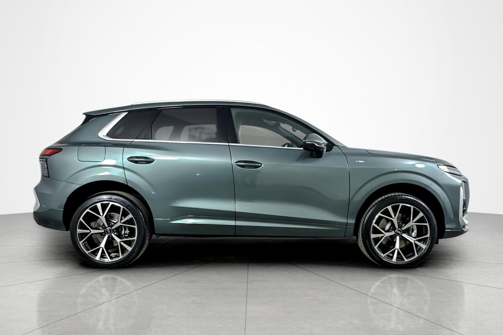 New 2026 Audi Q3 quattro 2.0T image 7