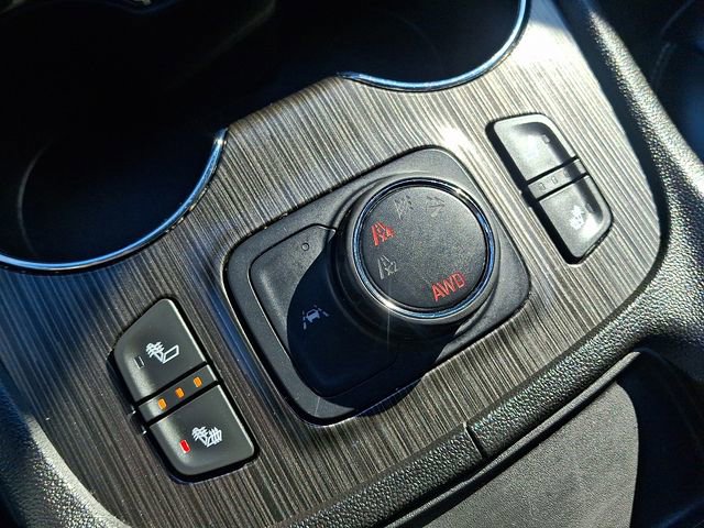 Certified 2023 GMC Acadia SLT image 24