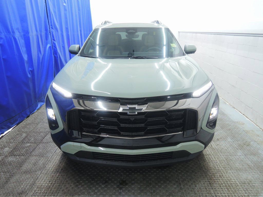 New 2026 Chevrolet Equinox ACTIV w/ Safety and Technology Package AWD/4WD image 11