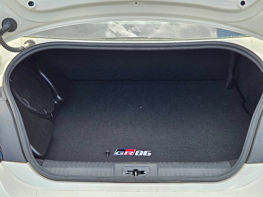 Used 2024 Toyota GR86 Premium w/ Performance Package RWD image 9