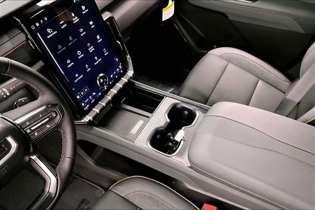 Used 2025 GMC Acadia AT4 image 15