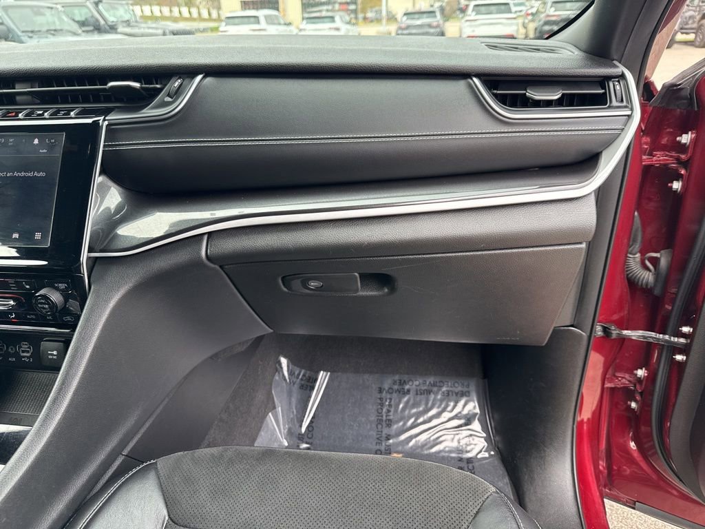 Certified 2021 Jeep Grand Cherokee L Laredo image 30