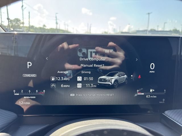 New 2026 Nissan Kicks SR w/ SR Premium Package AWD/4WD image 15