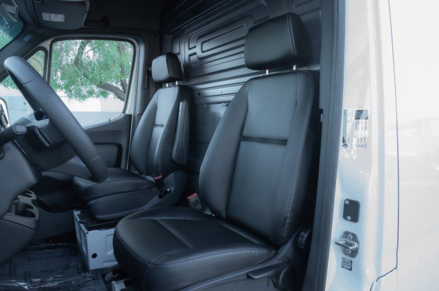 New 2025 Mercedes-Benz Sprinter 2500 image 15