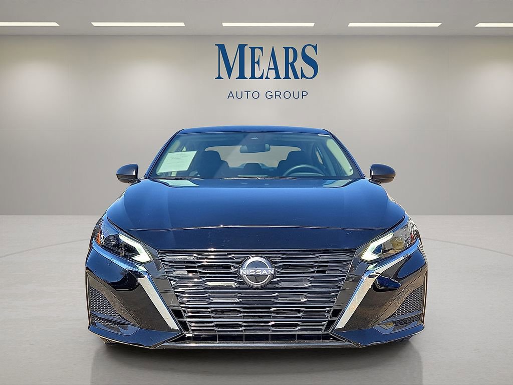 Used 2025 Nissan Altima 2.5 SV image 8