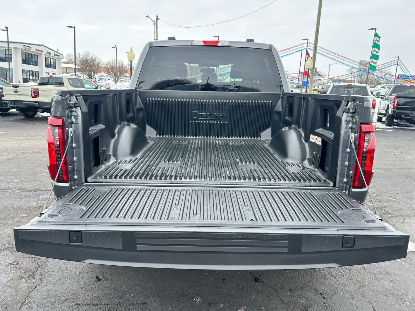 Used 2024 Ford F150 XLT AWD/4WD image 7