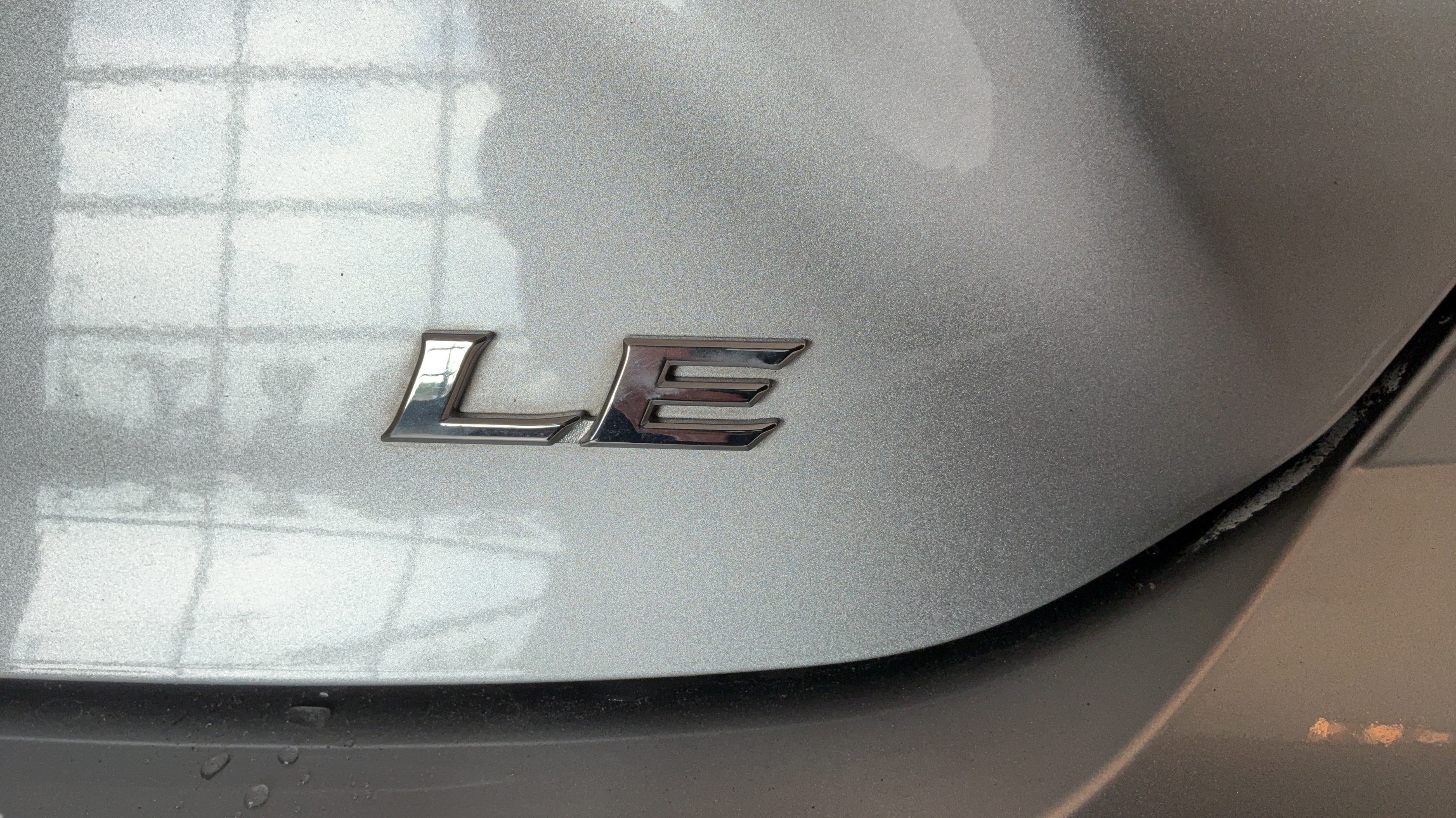Used 2025 Toyota Camry LE FWD image 38