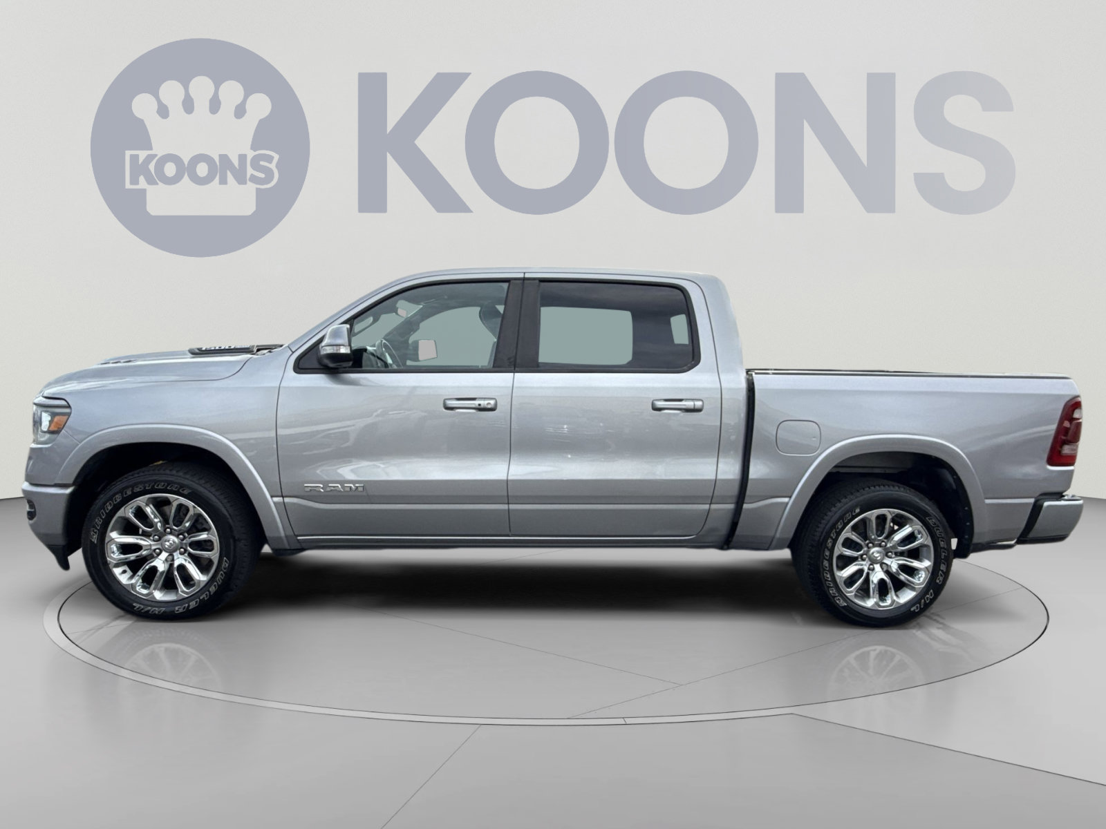 Used 2022 RAM 1500 Laramie w/ Sport Appearance Package AWD/4WD image 2