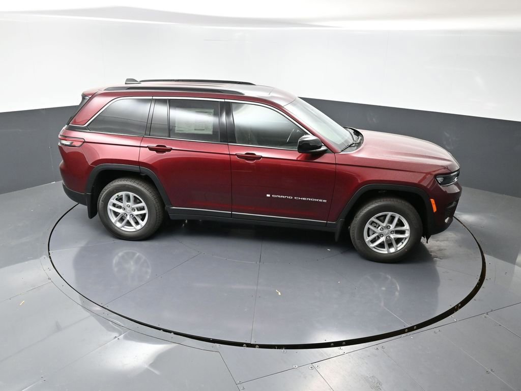 New 2025 Jeep Grand Cherokee Laredo X w/ Luxury Tech Group I image 41