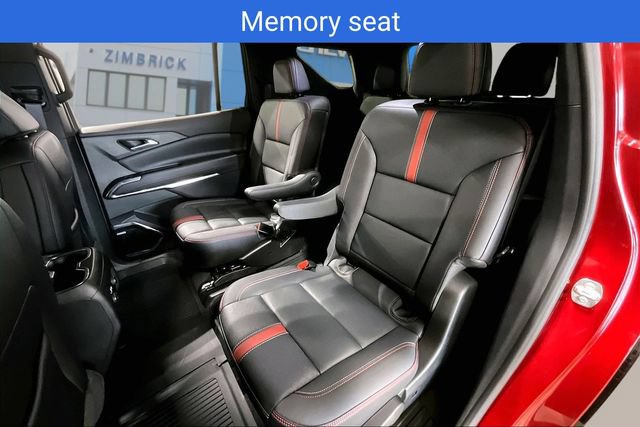 Certified 2025 Chevrolet Traverse RS w/ LPO, Floor Liner Package AWD/4WD image 22