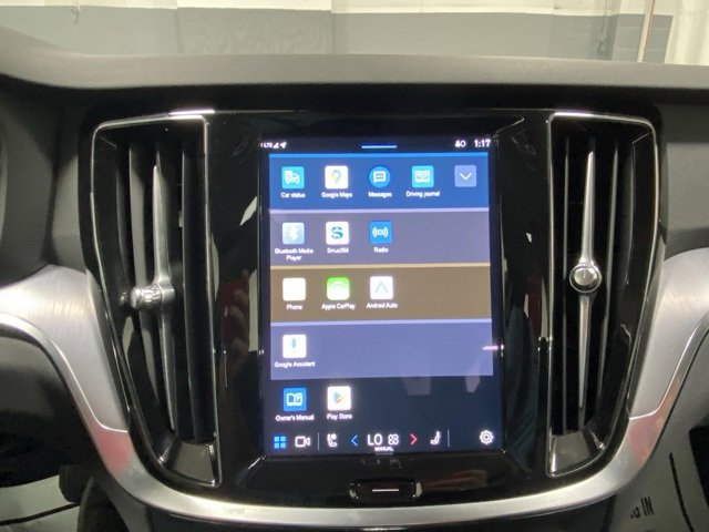 Certified 2025 Volvo S60 B5 Core image 22