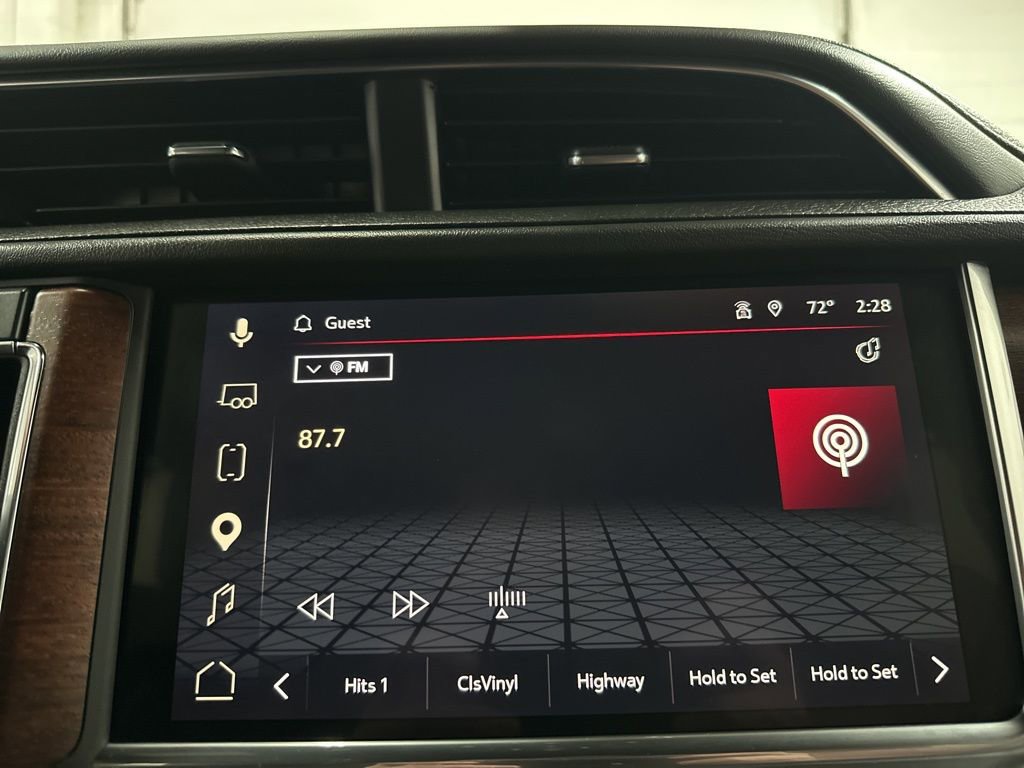 Used 2024 GMC Yukon Denali Ultimate AWD/4WD image 32