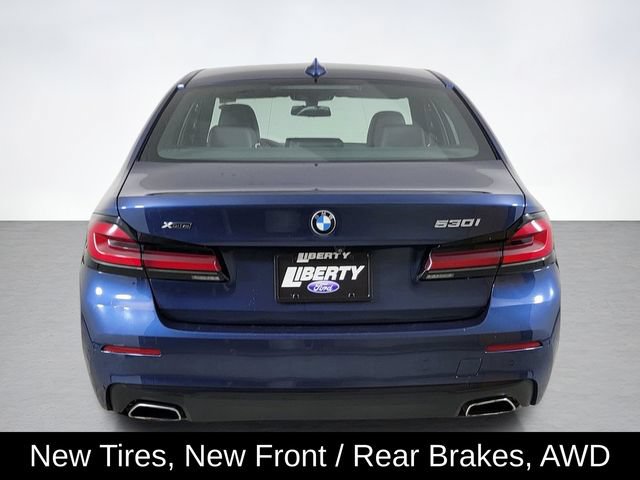 Used 2021 BMW 530i xDrive w/ Convenience Package AWD/4WD image 4