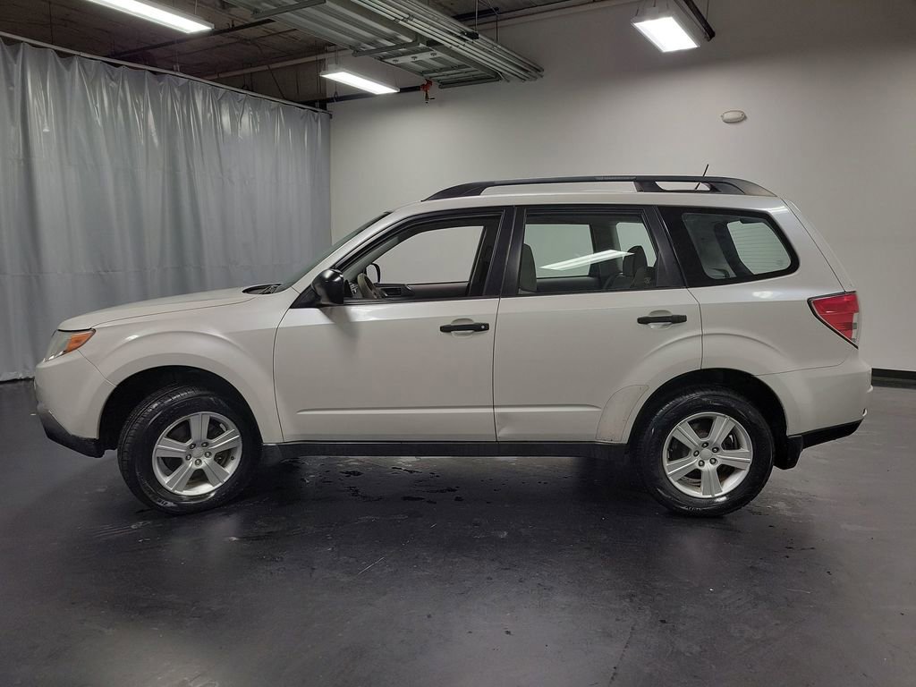 Used 2013 Subaru Forester 2.5X AWD/4WD image 6