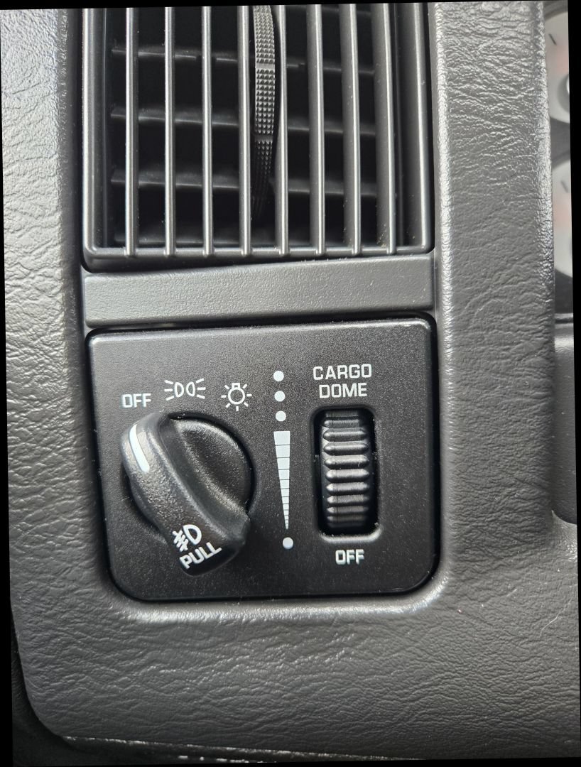 Used 2005 Dodge Ram 1500 Truck 2WD Quad Cab image 28