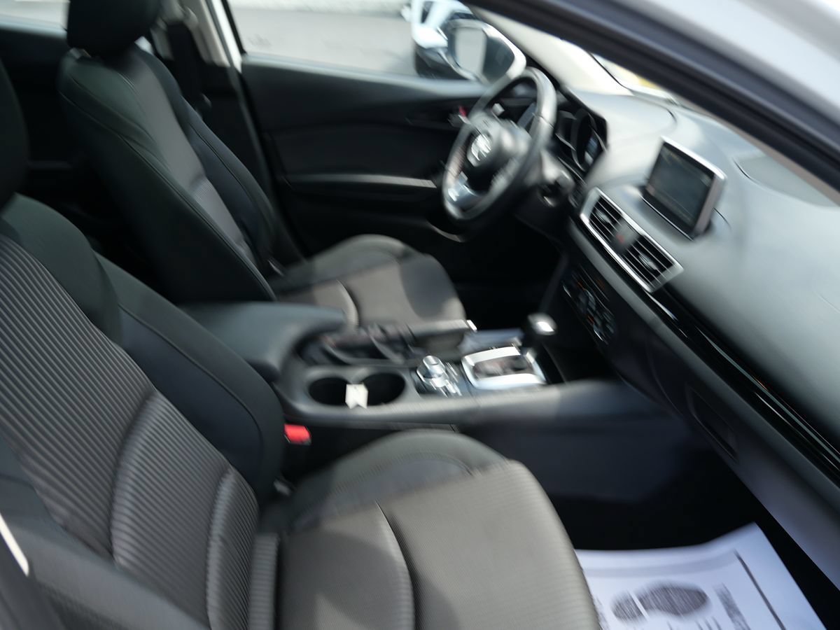 Used 2016 MAZDA MAZDA3 i Touring FWD image 25