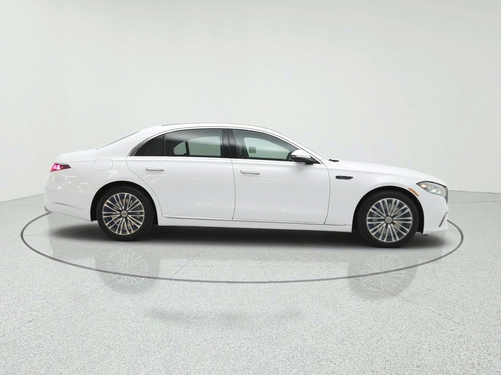 New 2027 Mercedes-Benz S 580 4MATIC Sedan image 4