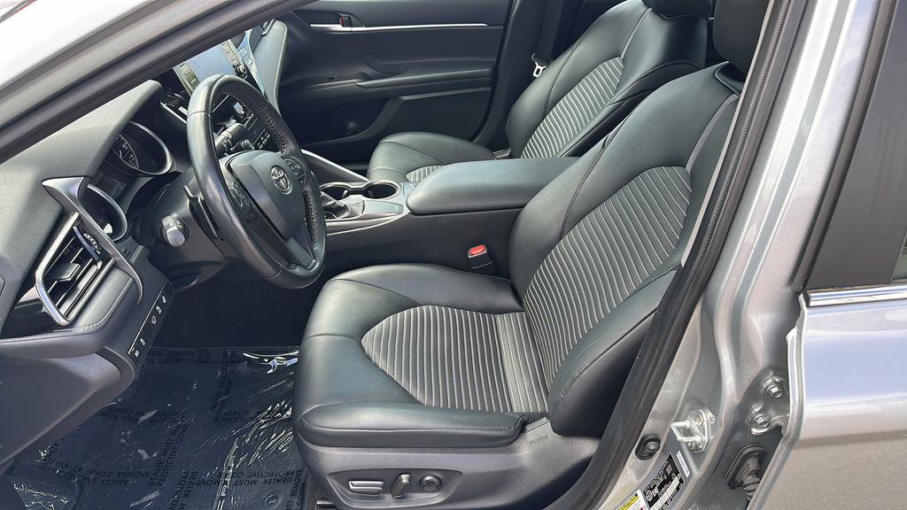 Used 2023 Toyota Camry SE FWD image 10