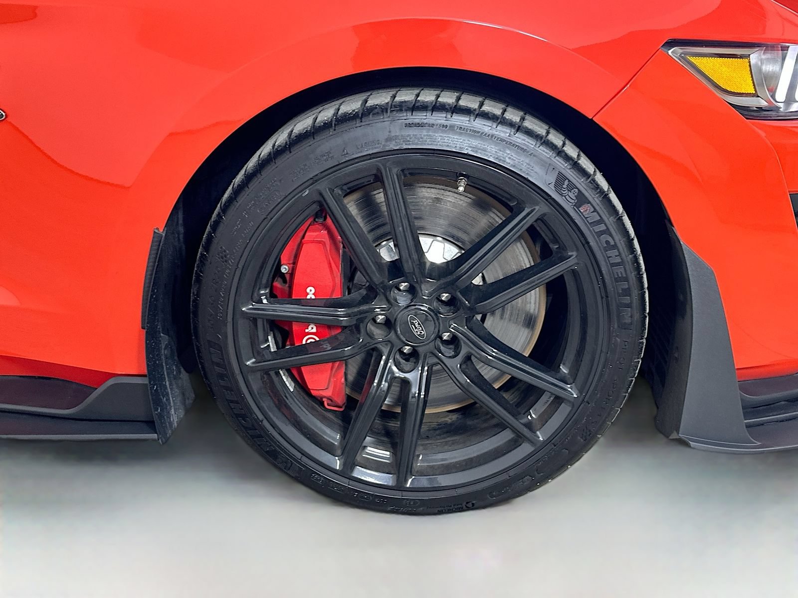Used 2022 Ford Mustang Shelby GT500 w/ Handling Package RWD image 11