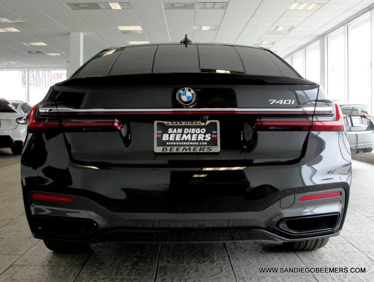 Used 2022 BMW 740i w/ M Sport Package image 60