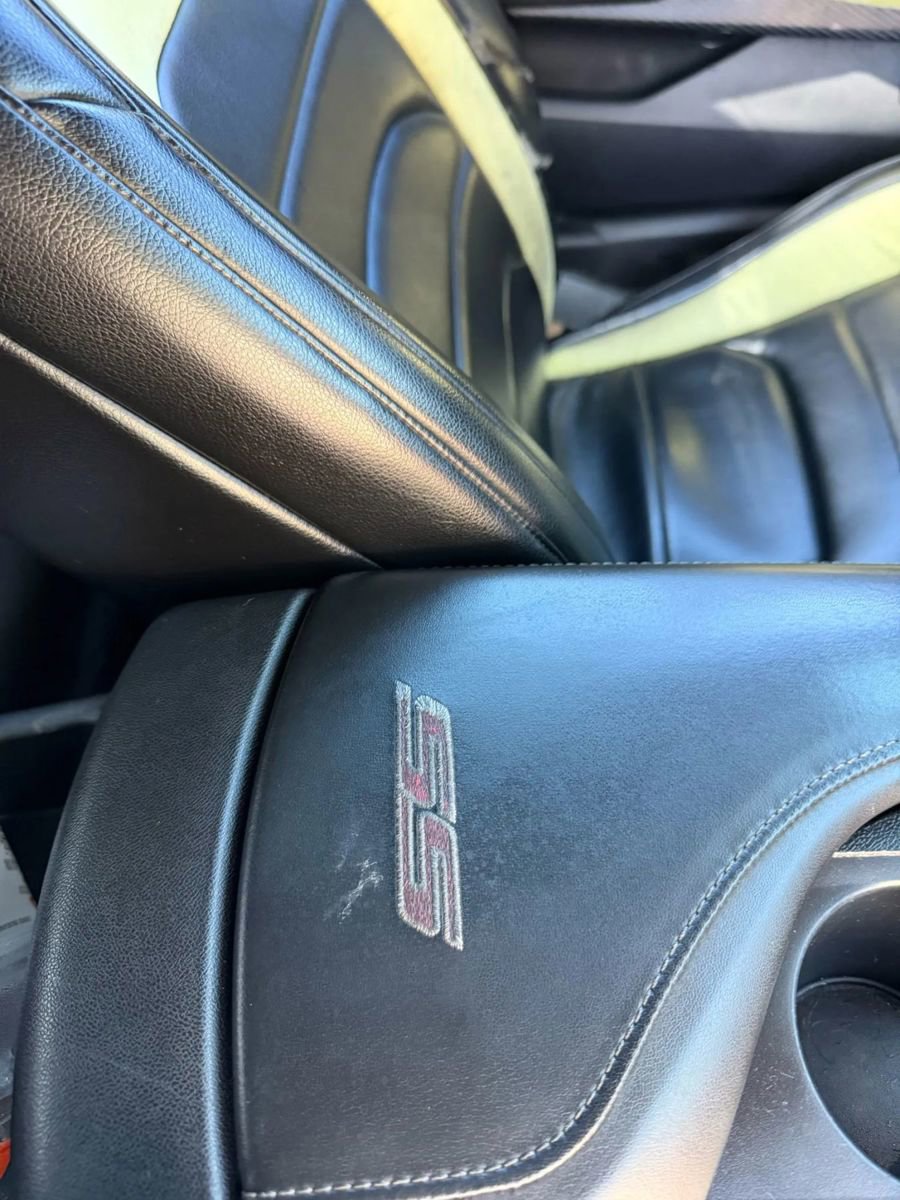 Used 2016 Chevrolet Camaro SS image 21