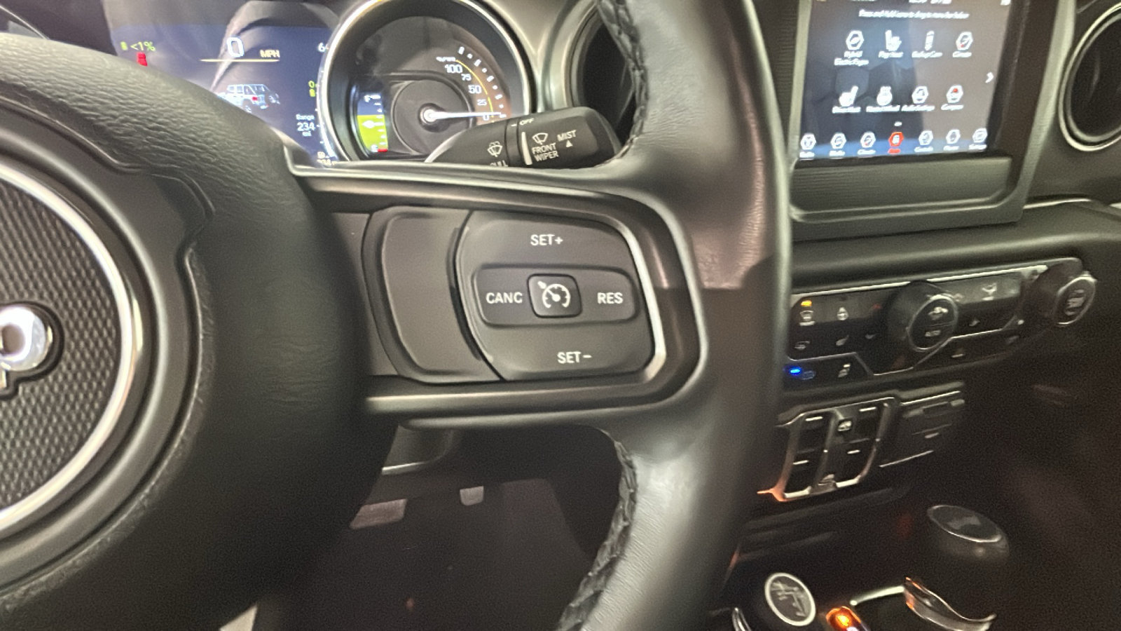 Used 2023 Jeep Wrangler Unlimited w/ Cold Weather Group AWD/4WD image 18