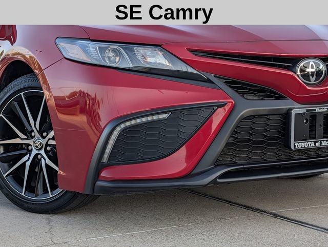 Used 2024 Toyota Camry SE w/ Convenience Package FWD image 3