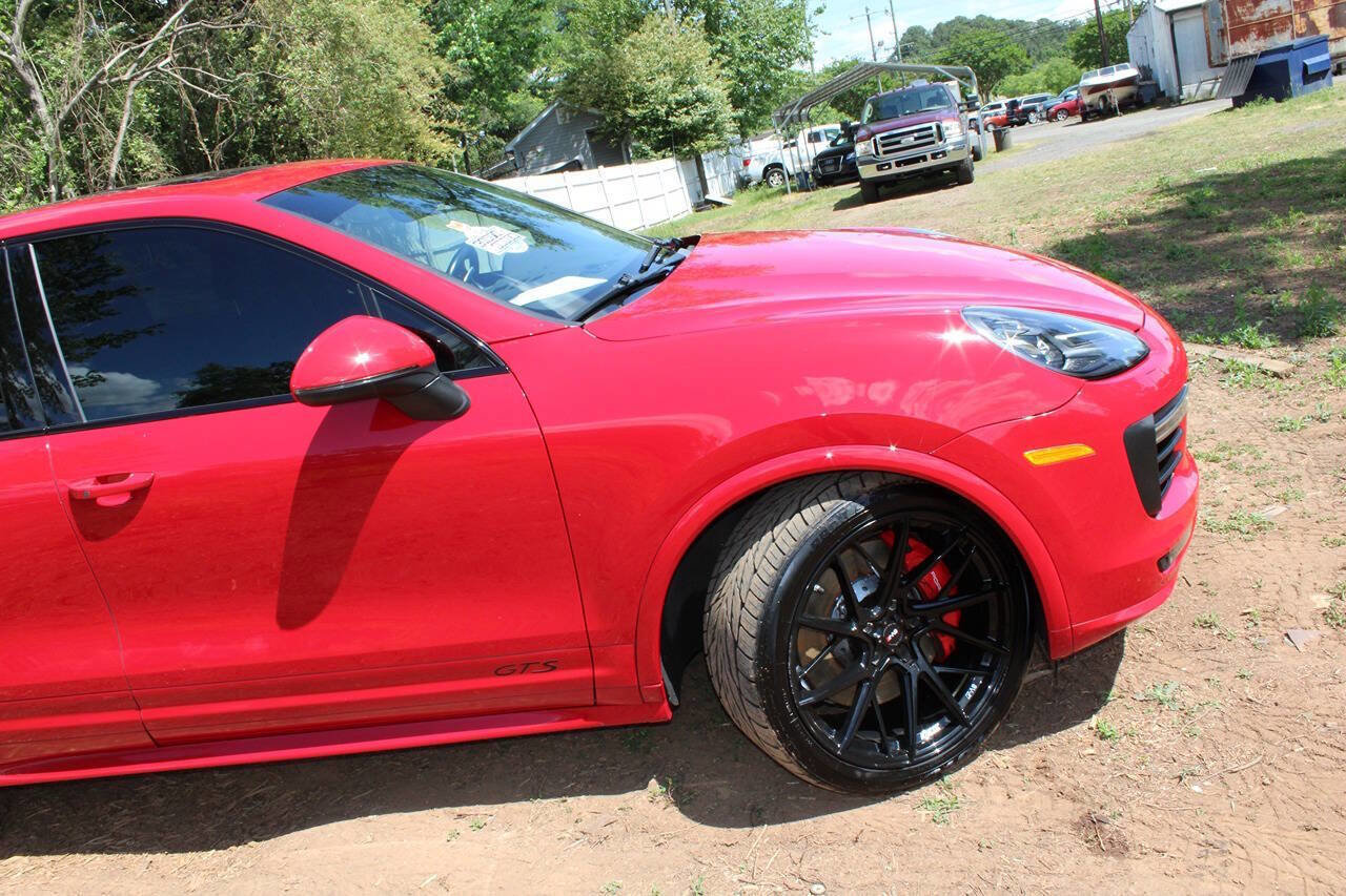 Used 2016 Porsche Cayenne GTS AWD/4WD image 4