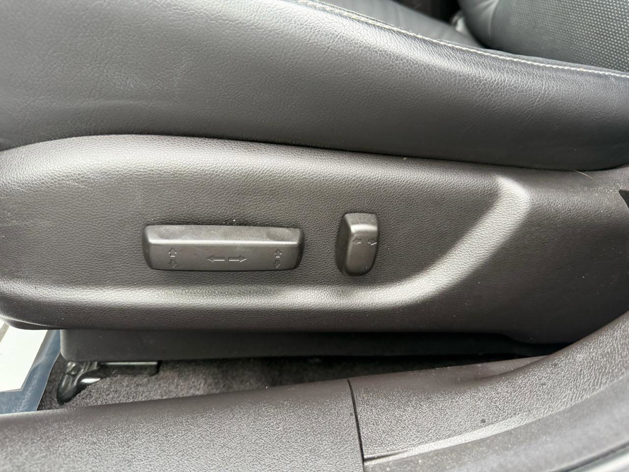 Used 2013 Acura TSX Sedan image 19