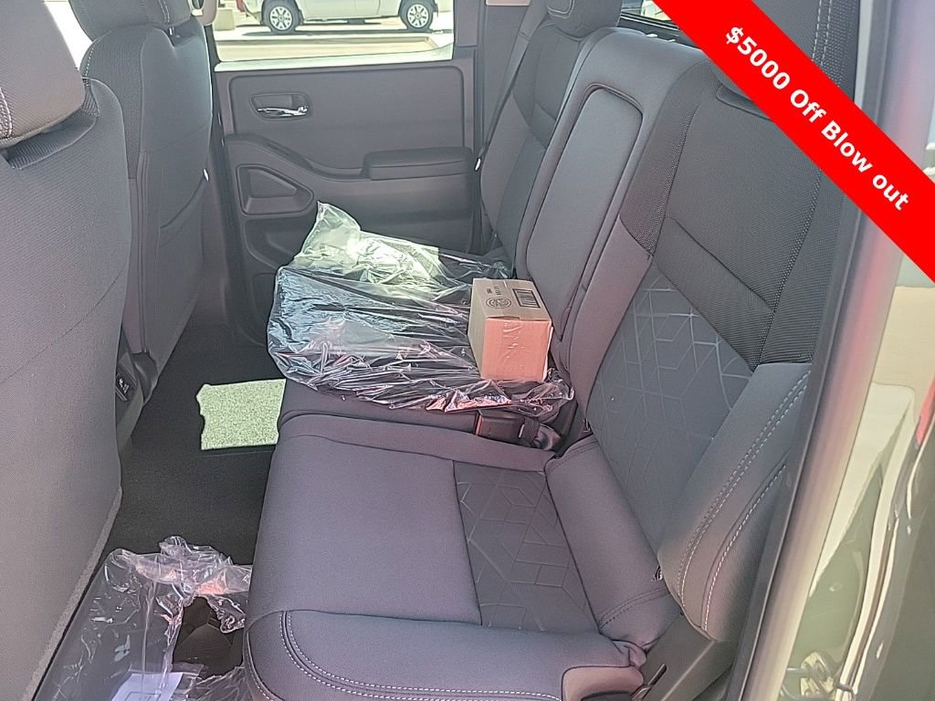 New 2025 Nissan Frontier SV w/ SV Convenience Package AWD/4WD image 32