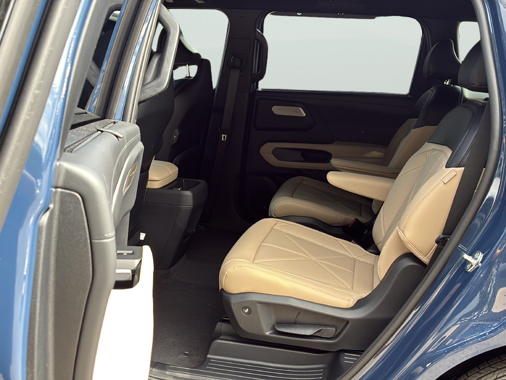 New 2027 Kia Telluride EX FWD image 16