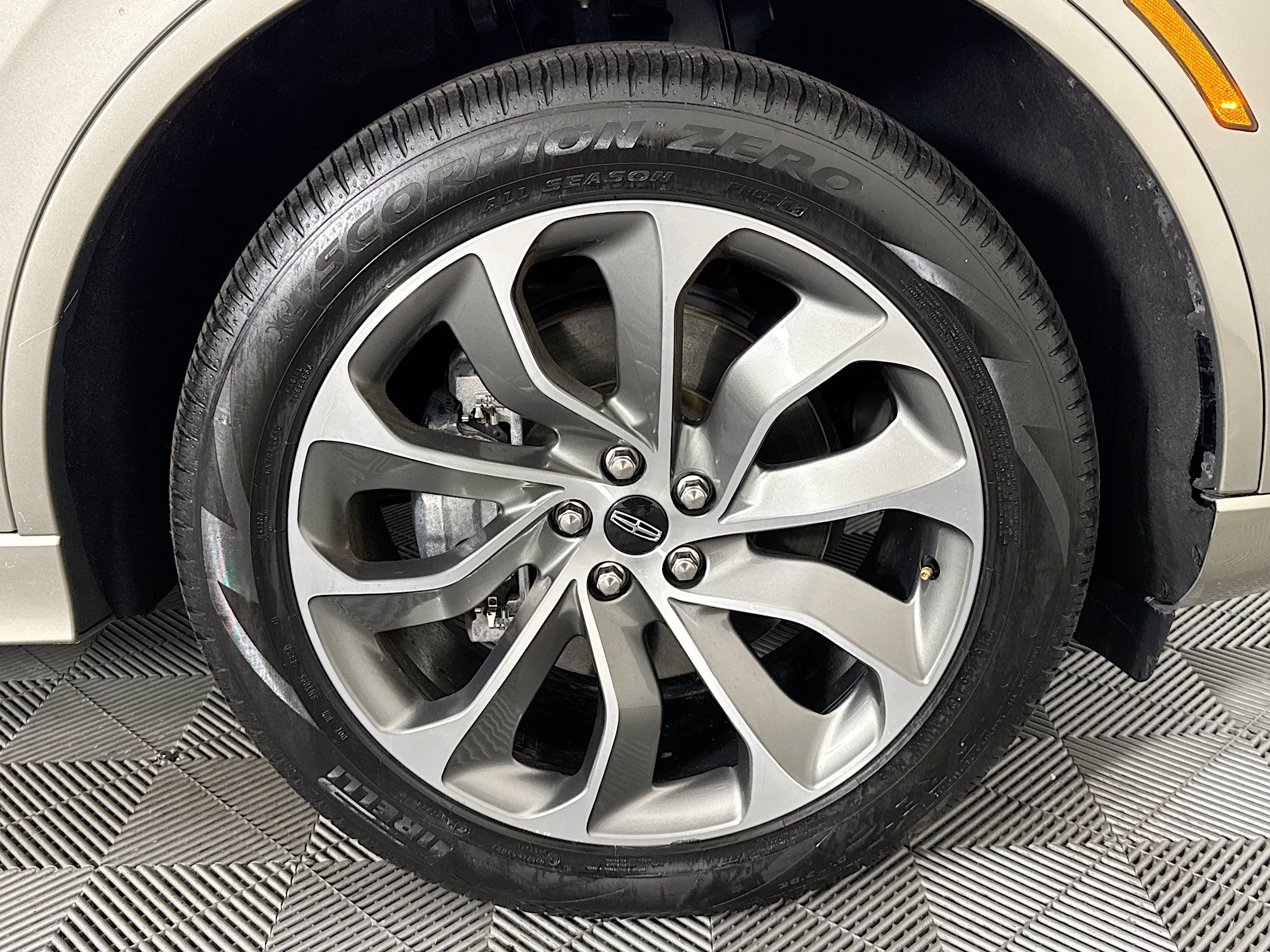 Used 2023 Lincoln Aviator Grand Touring w/ Equipment Group 301A AWD/4WD image 56