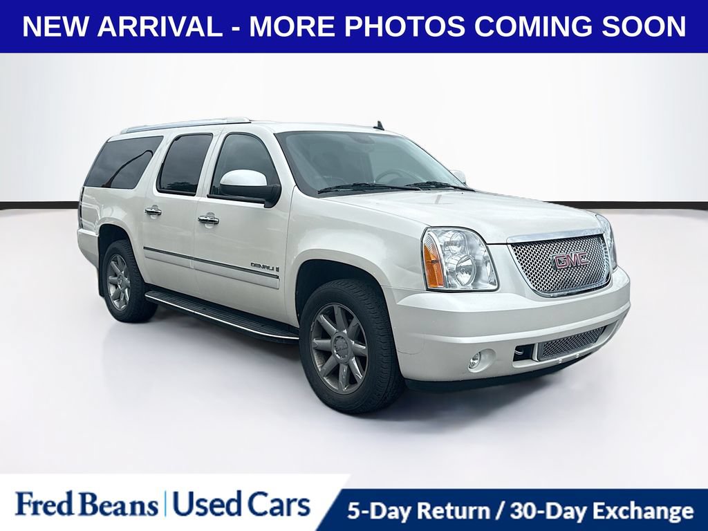Used 2009 GMC Yukon XL Denali AWD/4WD image 1