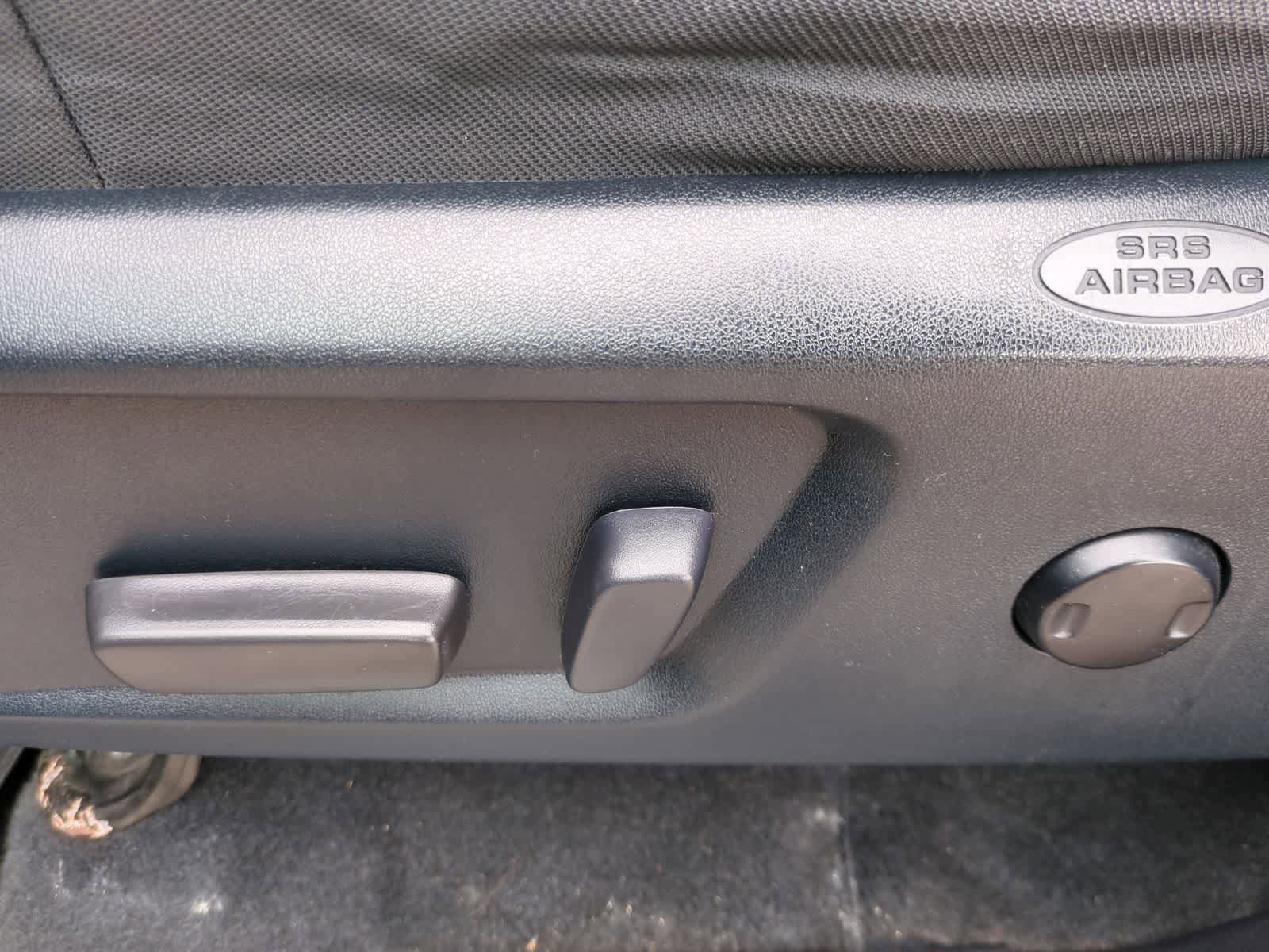 Used 2017 Toyota Tundra SR5 AWD/4WD image 16