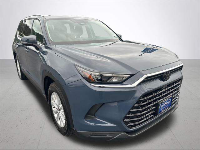 Certified 2025 Toyota Grand Highlander AWD image 6