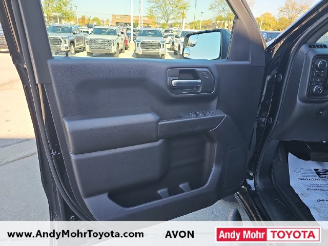 Used 2024 Chevrolet Silverado 1500 Custom w/ Turbomax Blackout Package AWD/4WD image 11