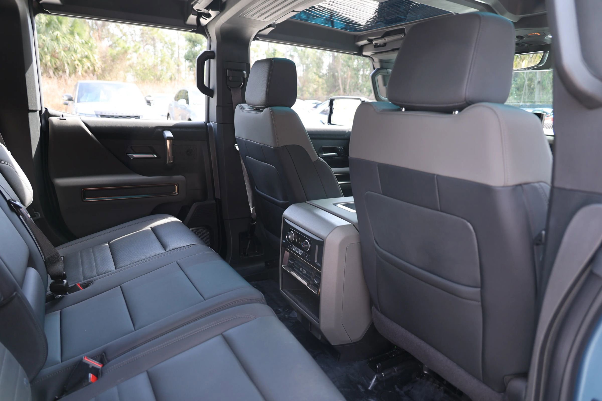 Used 2024 GMC Hummer EV 3X w/ Omega Edition AWD/4WD image 47