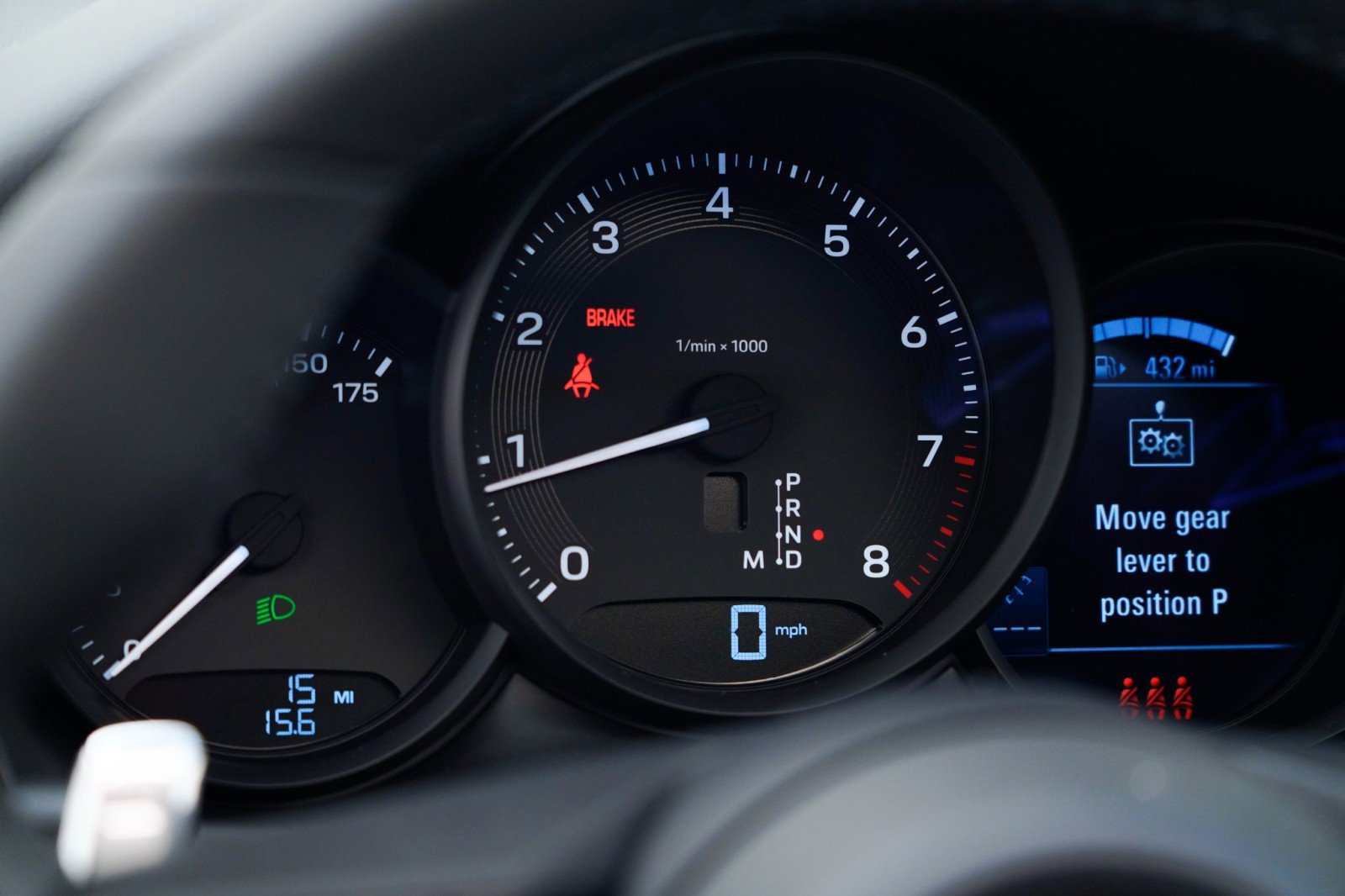 New 2026 Porsche Macan image 24