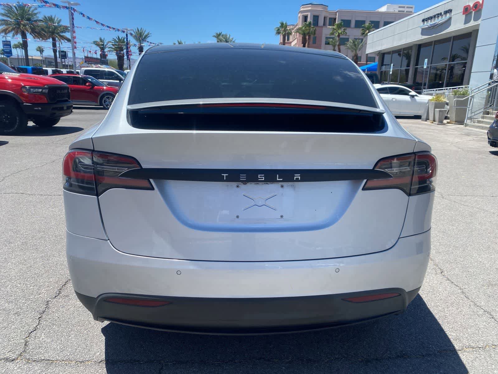Used 2018 Tesla Model X 75D AWD/4WD image 8