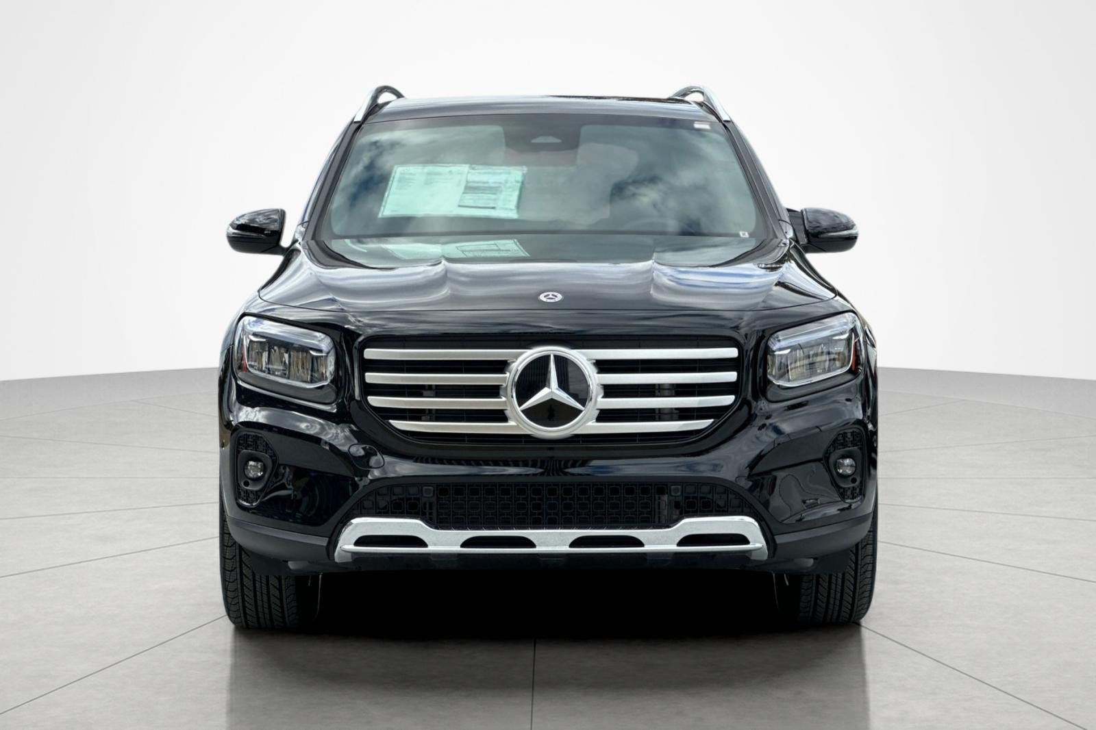 New 2025 Mercedes-Benz GLB 250 image 8