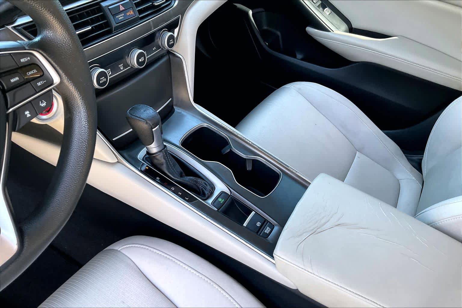 Used 2018 Honda Accord LX image 16