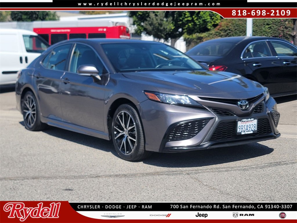 Used 2022 Toyota Camry SE