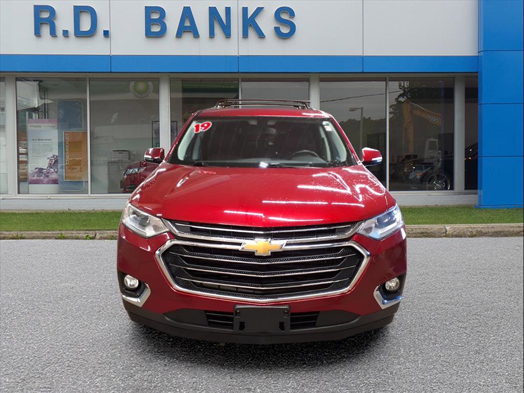 Used 2019 Chevrolet Traverse LT image 2