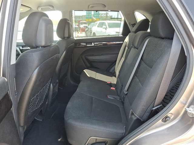 Used 2014 Kia Sorento LX AWD/4WD image 10