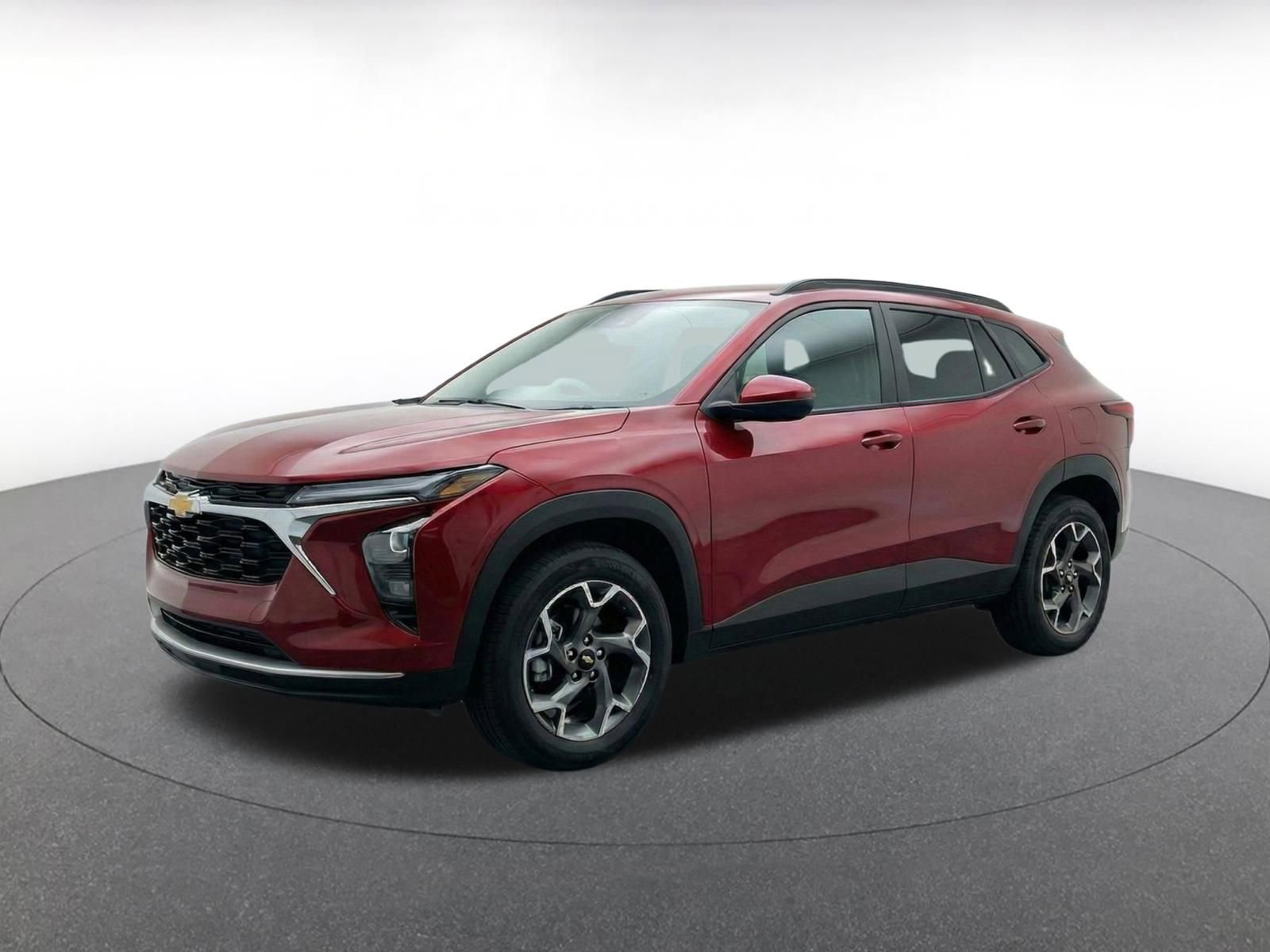 Used 2025 Chevrolet Trax LT FWD image 3