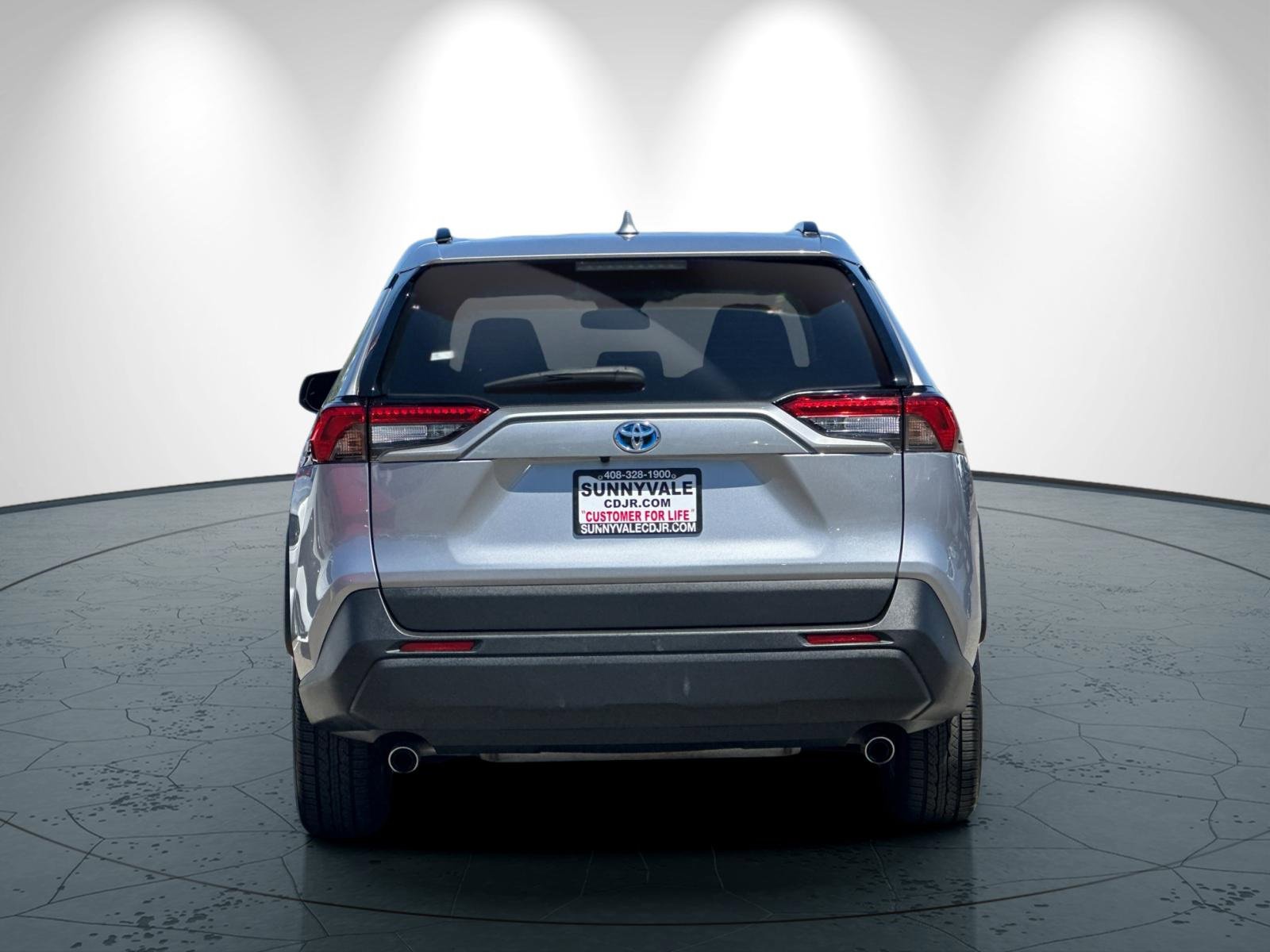 Used 2022 Toyota RAV4 LE image 5